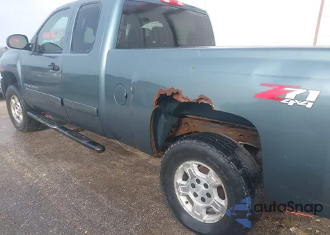 2008 Chevrolet Silverado 1500 Lt1 from USA, damaged, VIN 2GCEK19JX81100835
